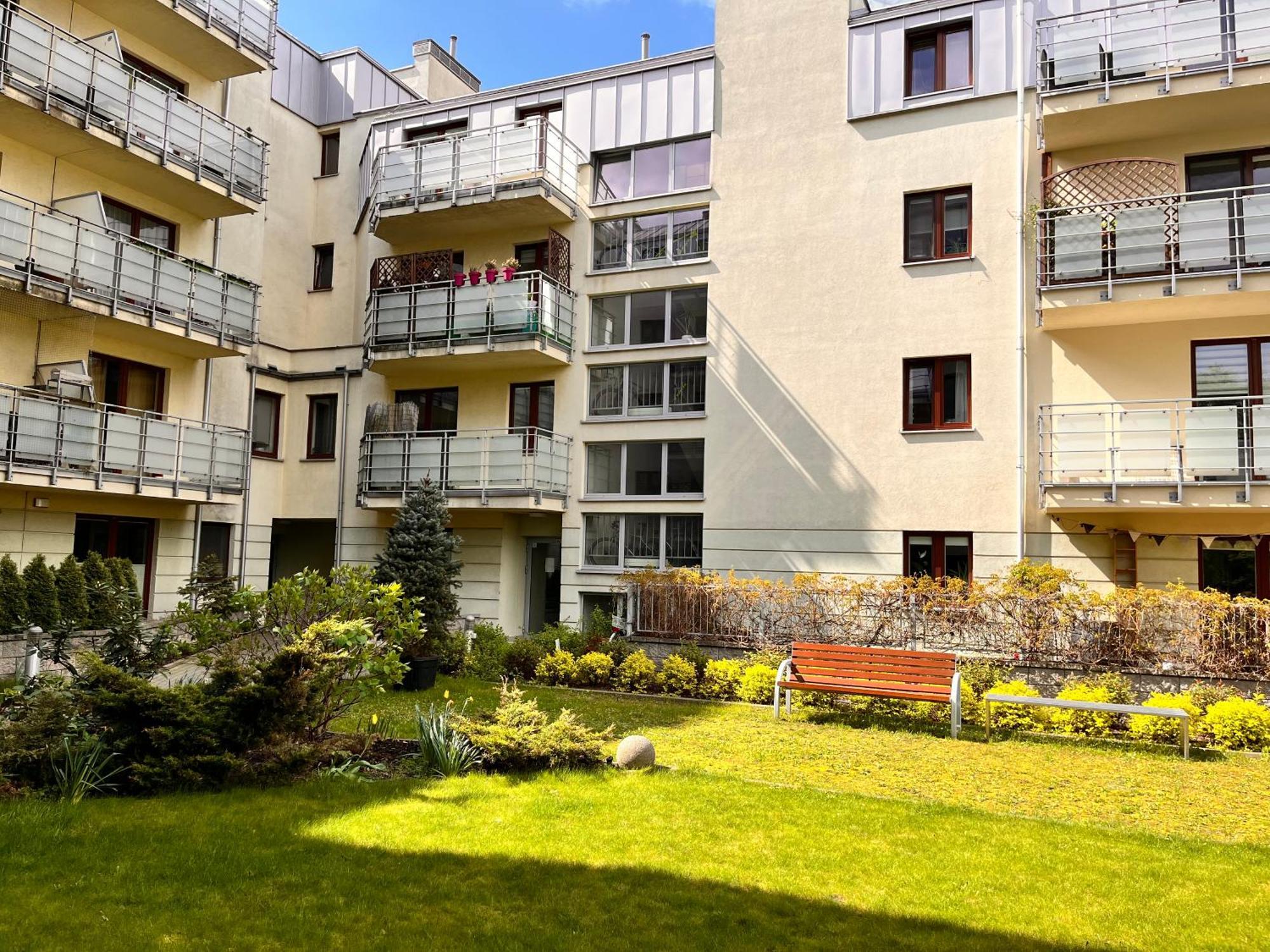 Apartament Roentgena 16 Przy Centrum Onkologii I Klinice Novum Varsó Kültér fotó